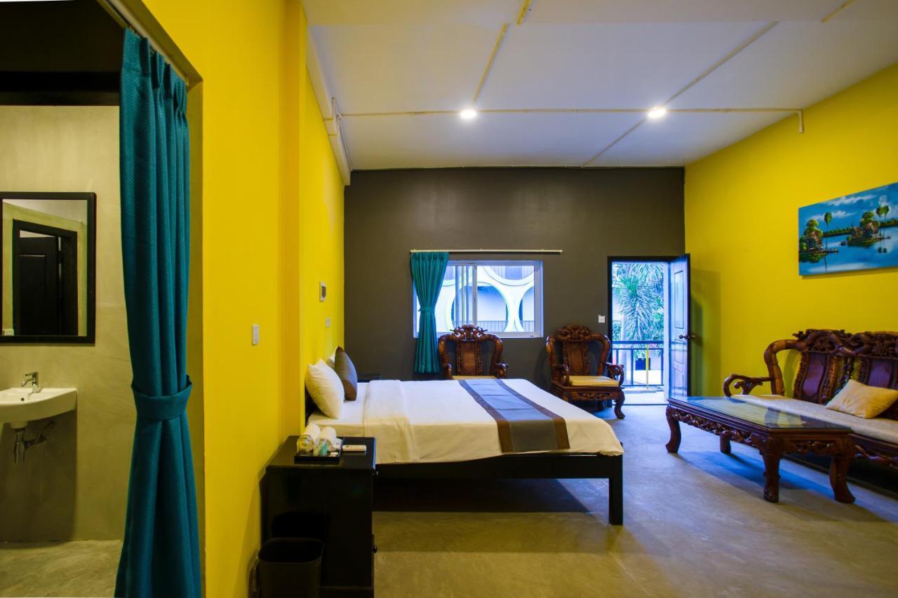 White Rabbit Hostel Сием Рип Экстерьер фото